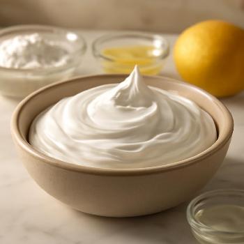 Glaçage Royal: La Recette Ultime pour des Décorations Impeccables