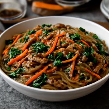 Japchae : Nouilles de Verre Coréennes Sautées