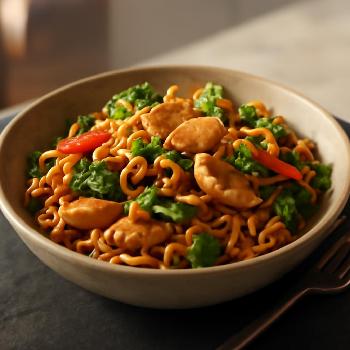 Nouilles Sautées Minute au Poulet et Légumes