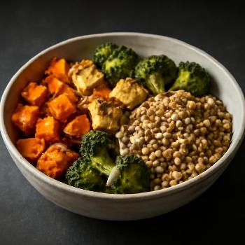 Bol de Sarrasin et Légumes Rôtis au Miel et Sésame