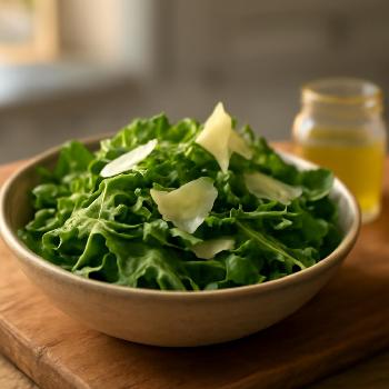 Salade de Roquette au Parmesan et Vinaigrette Citronnée