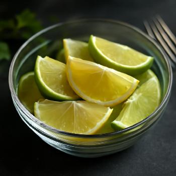 Quartiers de Citron Vert et Citron Jaune: Garniture Rafraîchissante